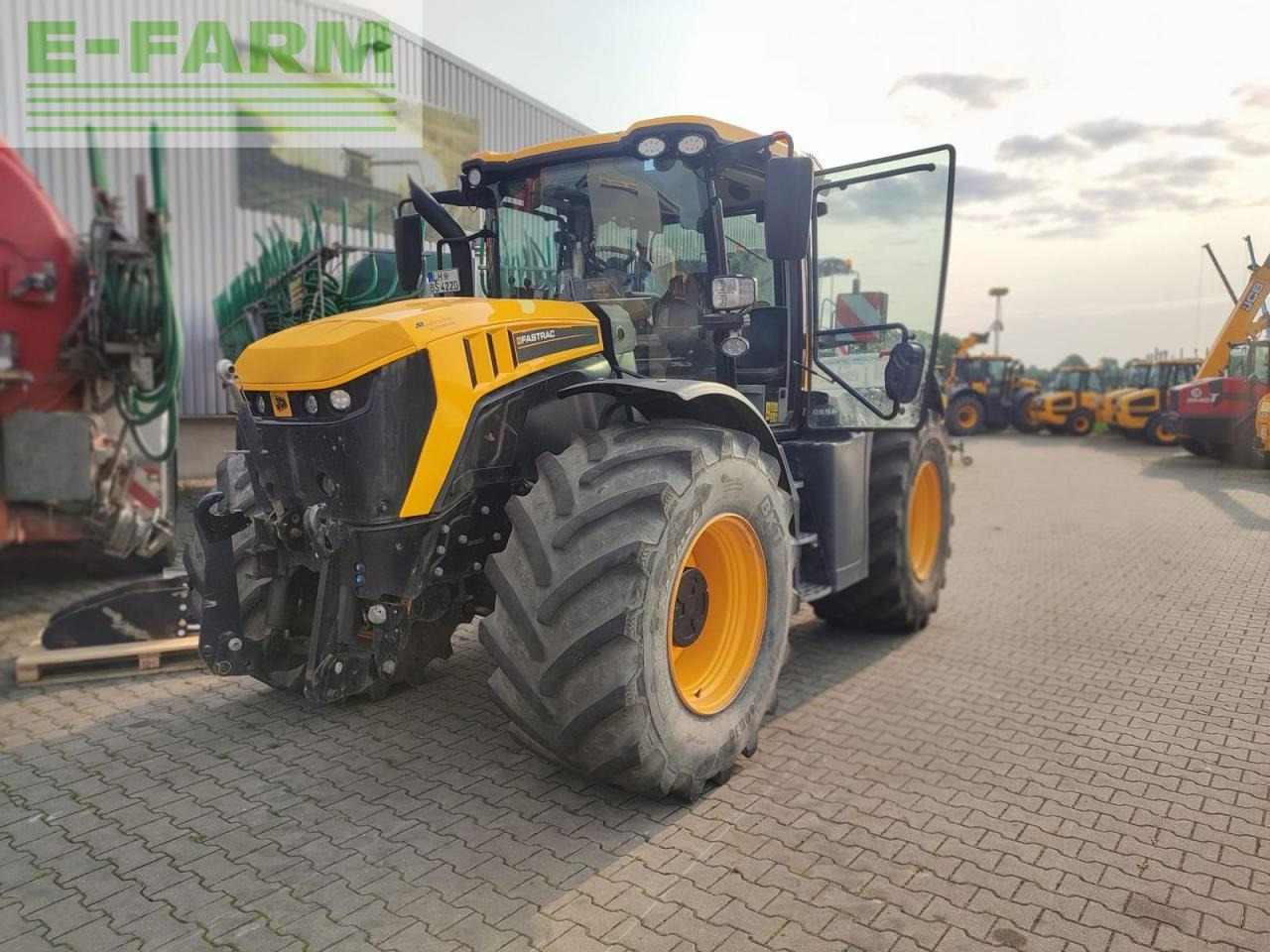 JCB 4220 fastrac - Τρακτέρ: φωτογραφία 1 JCB 4220 fastrac - Τρακτέρ: φωτογραφία 1