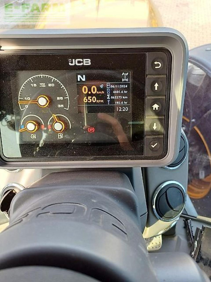 JCB fastrac 4220 - Τρακτέρ: φωτογραφία 5 JCB fastrac 4220 - Τρακτέρ: φωτογραφία 5