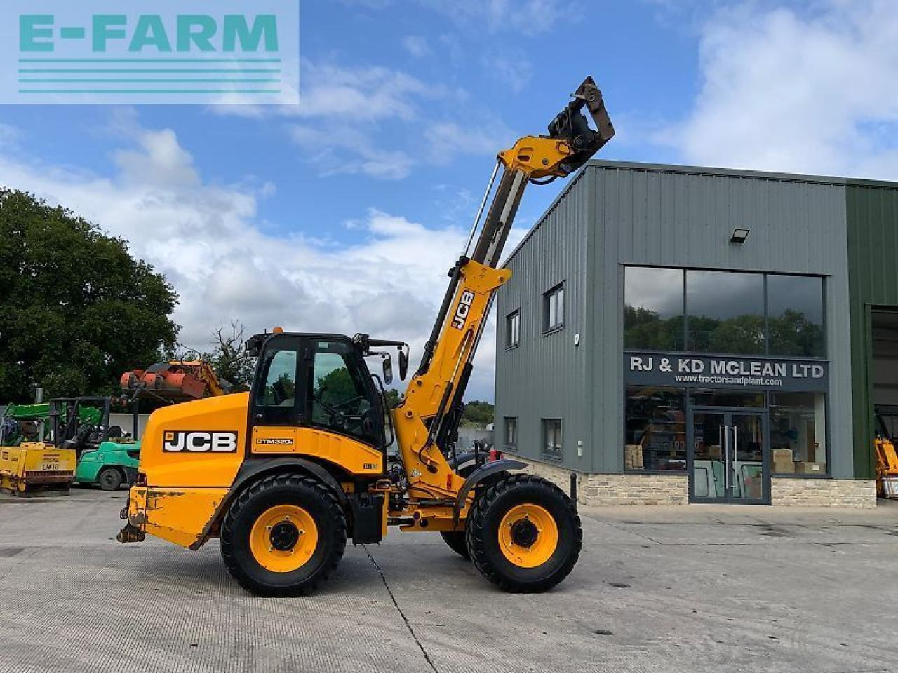 JCB tm320s pivot steer telehandler (st23560) - Ελαστιχοφόρος φορτωτής: φωτογραφία 1 JCB tm320s pivot steer telehandler (st23560) - Ελαστιχοφόρος φορτωτής: φωτογραφία 1