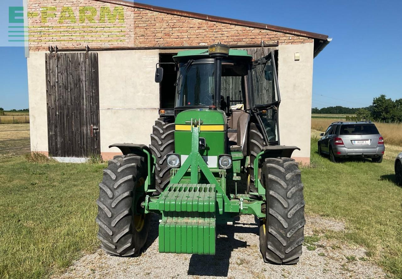 John Deere 3350 - Τρακτέρ: φωτογραφία 3 John Deere 3350 - Τρακτέρ: φωτογραφία 3