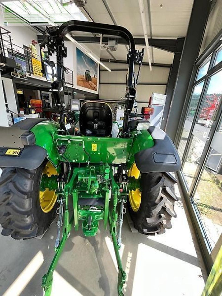 John Deere 5050e - Τρακτέρ: φωτογραφία 4 John Deere 5050e - Τρακτέρ: φωτογραφία 4