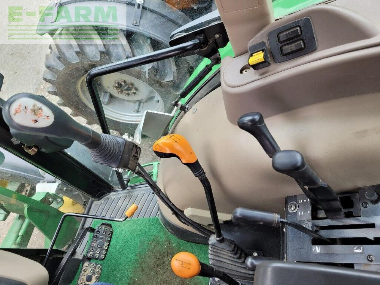 John Deere 5075 e - Τρακτέρ: φωτογραφία 5 John Deere 5075 e - Τρακτέρ: φωτογραφία 5