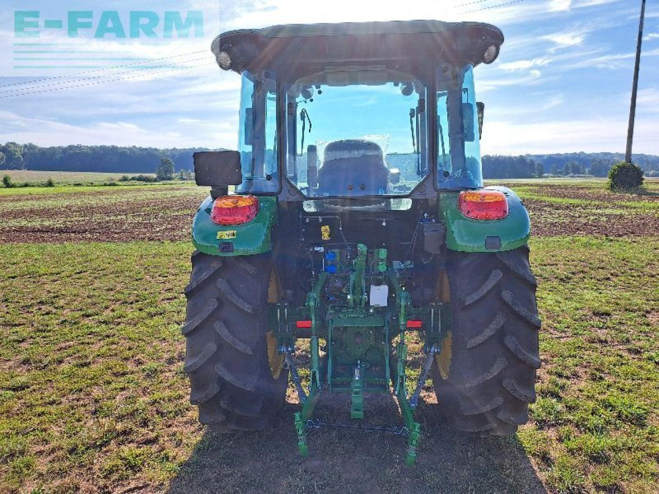 John Deere 5075e - Τρακτέρ: φωτογραφία 3 John Deere 5075e - Τρακτέρ: φωτογραφία 3