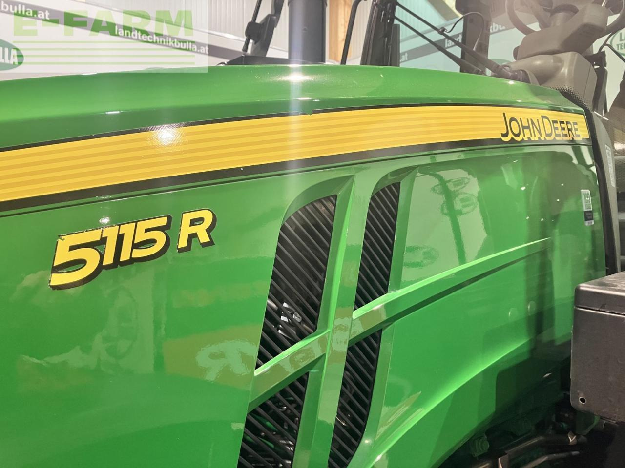 John Deere 5115r - Τρακτέρ: φωτογραφία 5 John Deere 5115r - Τρακτέρ: φωτογραφία 5