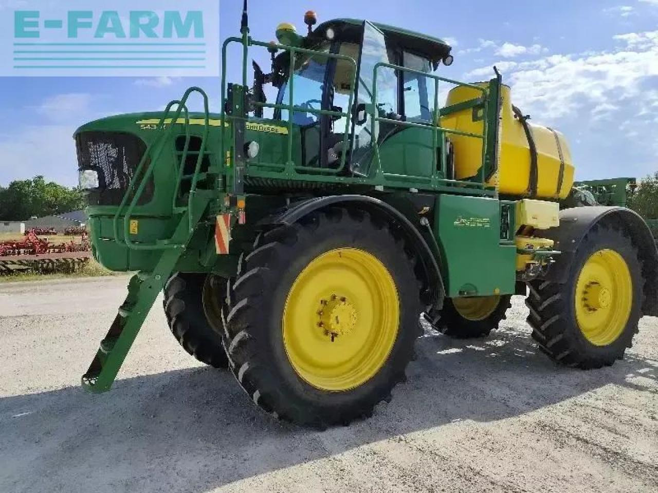 John Deere 5430i - Συρόμενο ψεκαστικό: φωτογραφία 1 John Deere 5430i - Συρόμενο ψεκαστικό: φωτογραφία 1