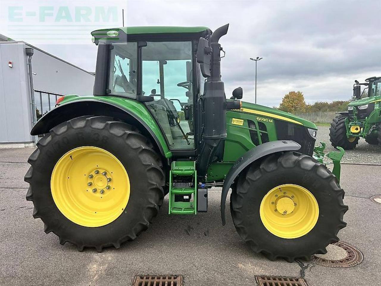 John Deere 6090m - Τρακτέρ: φωτογραφία 4 John Deere 6090m - Τρακτέρ: φωτογραφία 4