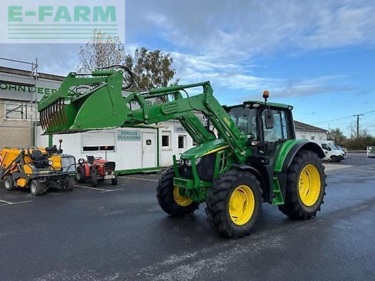 John Deere 6100m - Τρακτέρ: φωτογραφία 1 John Deere 6100m - Τρακτέρ: φωτογραφία 1