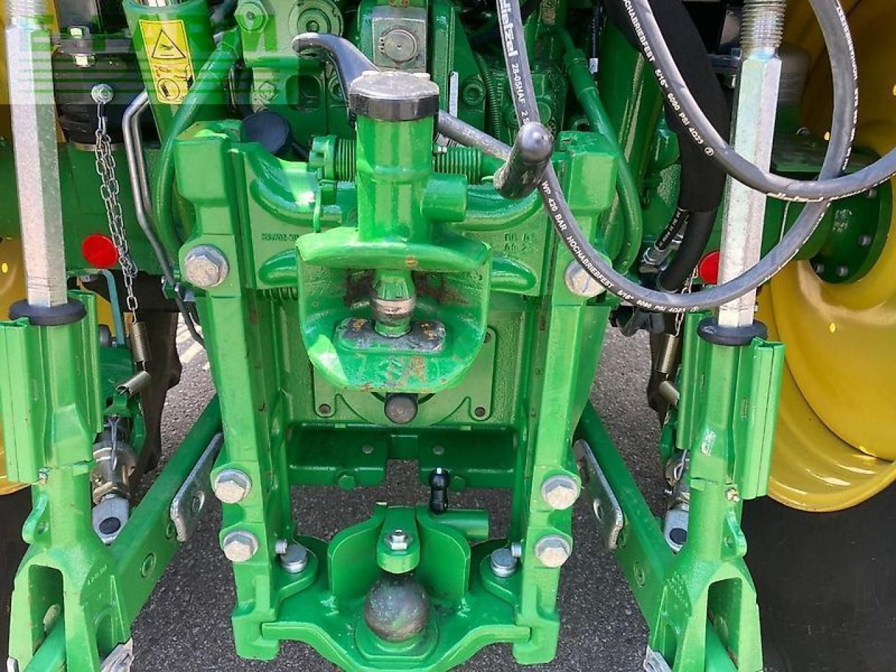 Τρακτέρ John Deere 6100m: φωτογραφία 11 Τρακτέρ John Deere 6100m: φωτογραφία 11