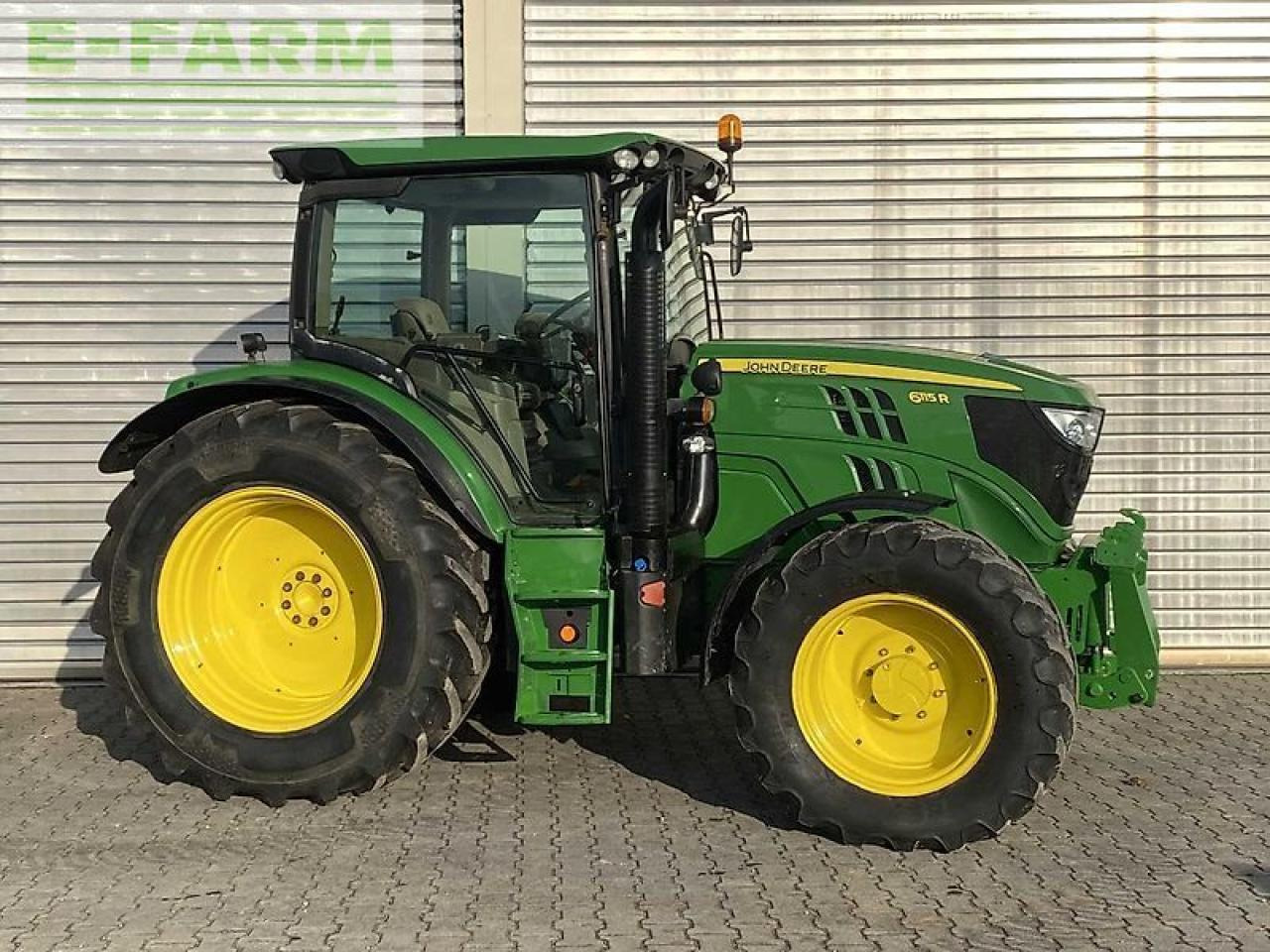 John Deere 6115r - Τρακτέρ: φωτογραφία 1 John Deere 6115r - Τρακτέρ: φωτογραφία 1