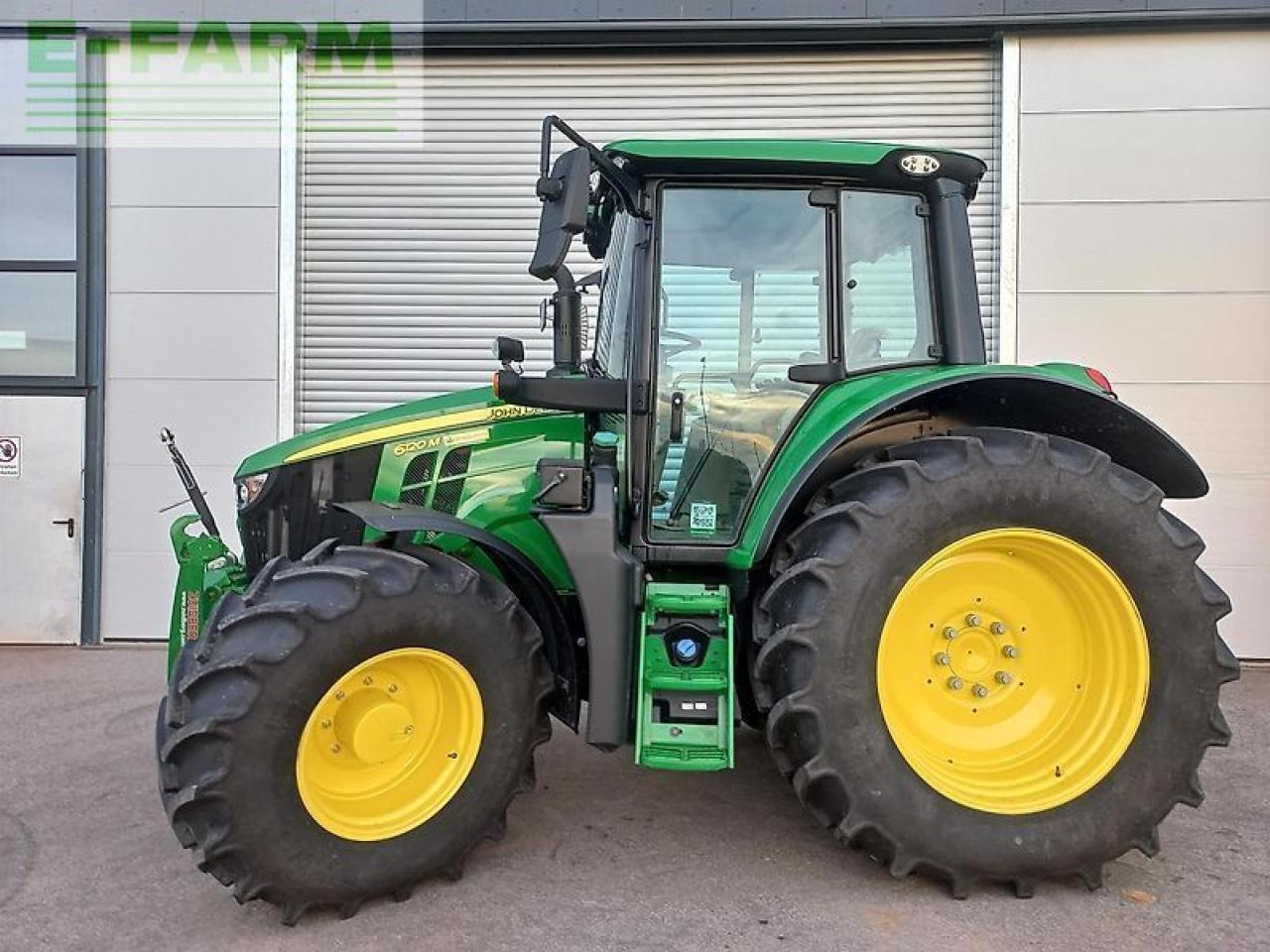 John Deere 6120m - Τρακτέρ: φωτογραφία 1 John Deere 6120m - Τρακτέρ: φωτογραφία 1