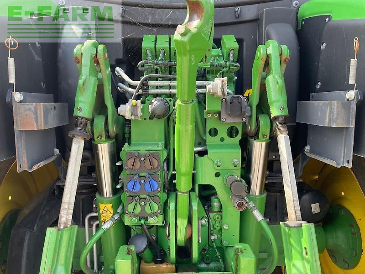 John Deere 6130r - Τρακτέρ: φωτογραφία 4 John Deere 6130r - Τρακτέρ: φωτογραφία 4