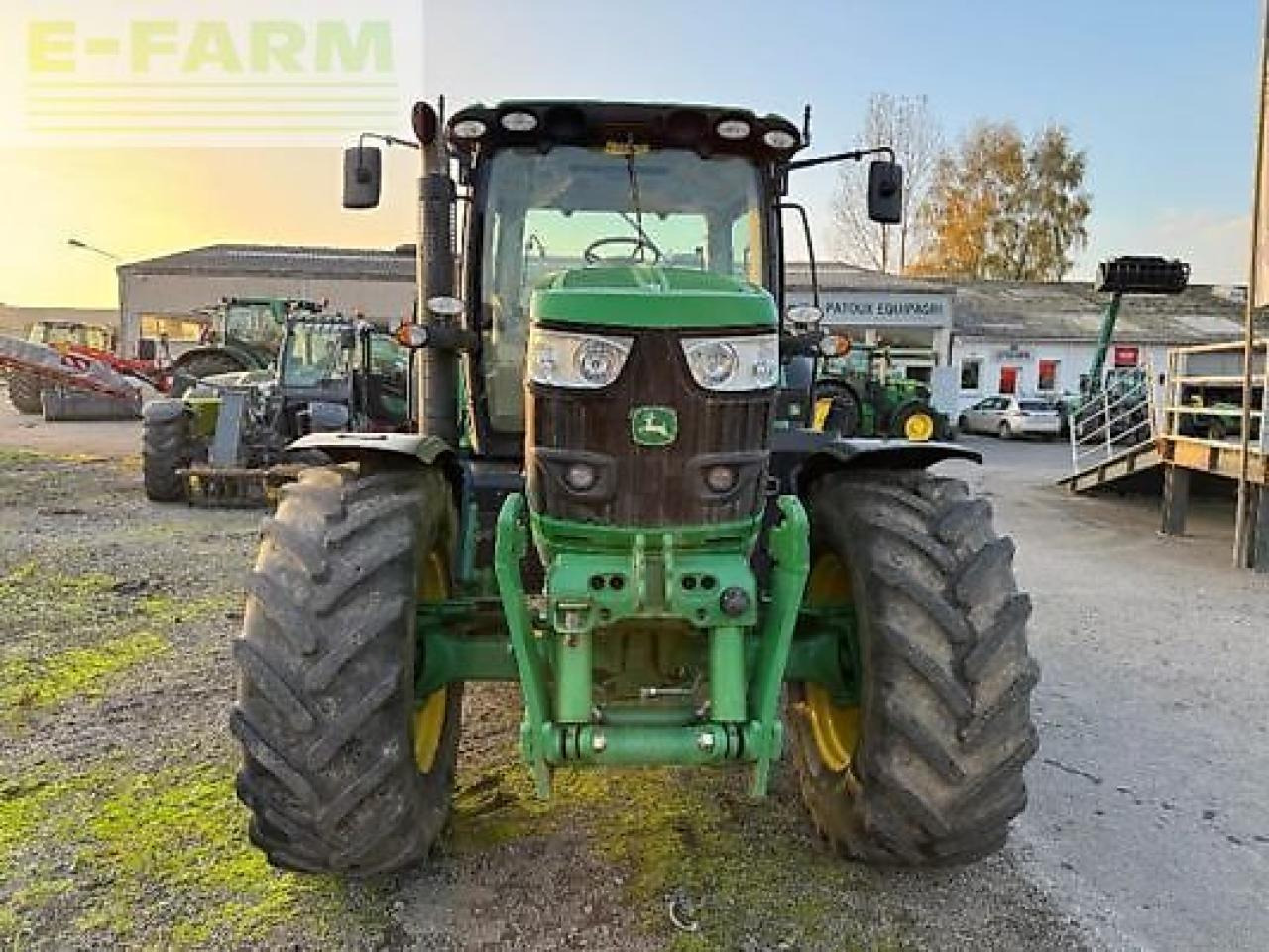 John Deere 6140r - Τρακτέρ: φωτογραφία 2 John Deere 6140r - Τρακτέρ: φωτογραφία 2