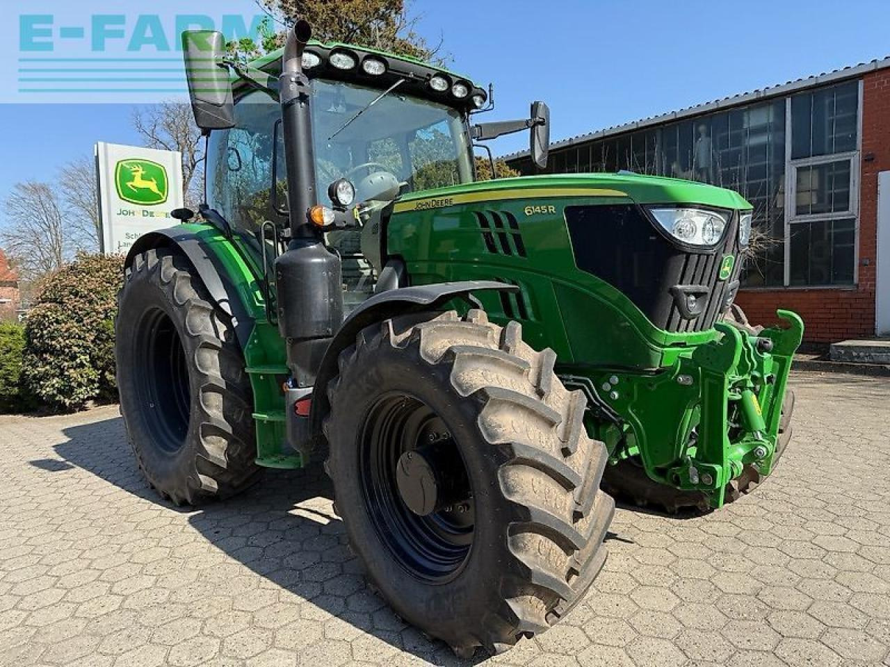 John Deere 6145r - Τρακτέρ: φωτογραφία 1 John Deere 6145r - Τρακτέρ: φωτογραφία 1