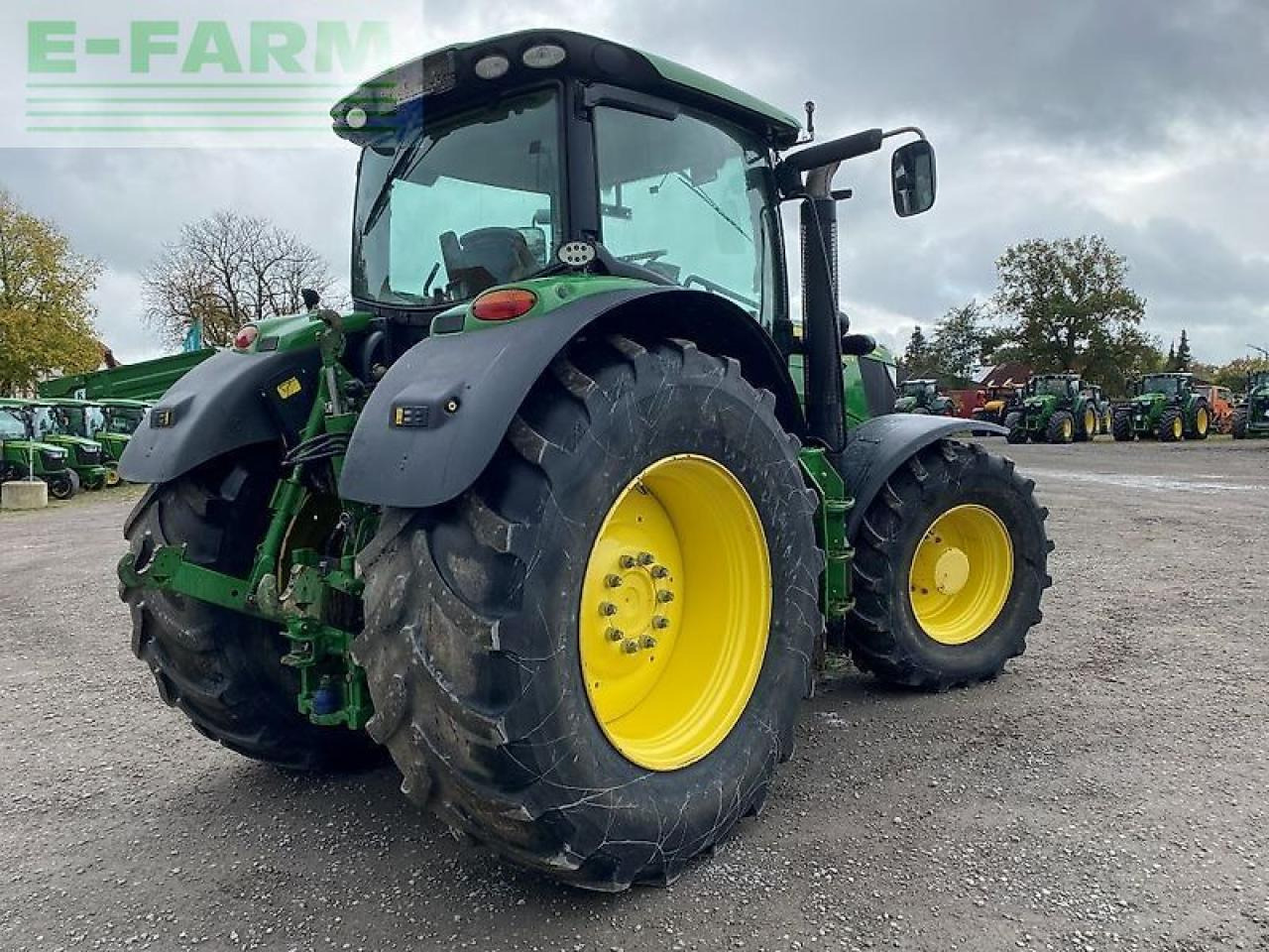 John Deere 6210r - Τρακτέρ: φωτογραφία 3 John Deere 6210r - Τρακτέρ: φωτογραφία 3