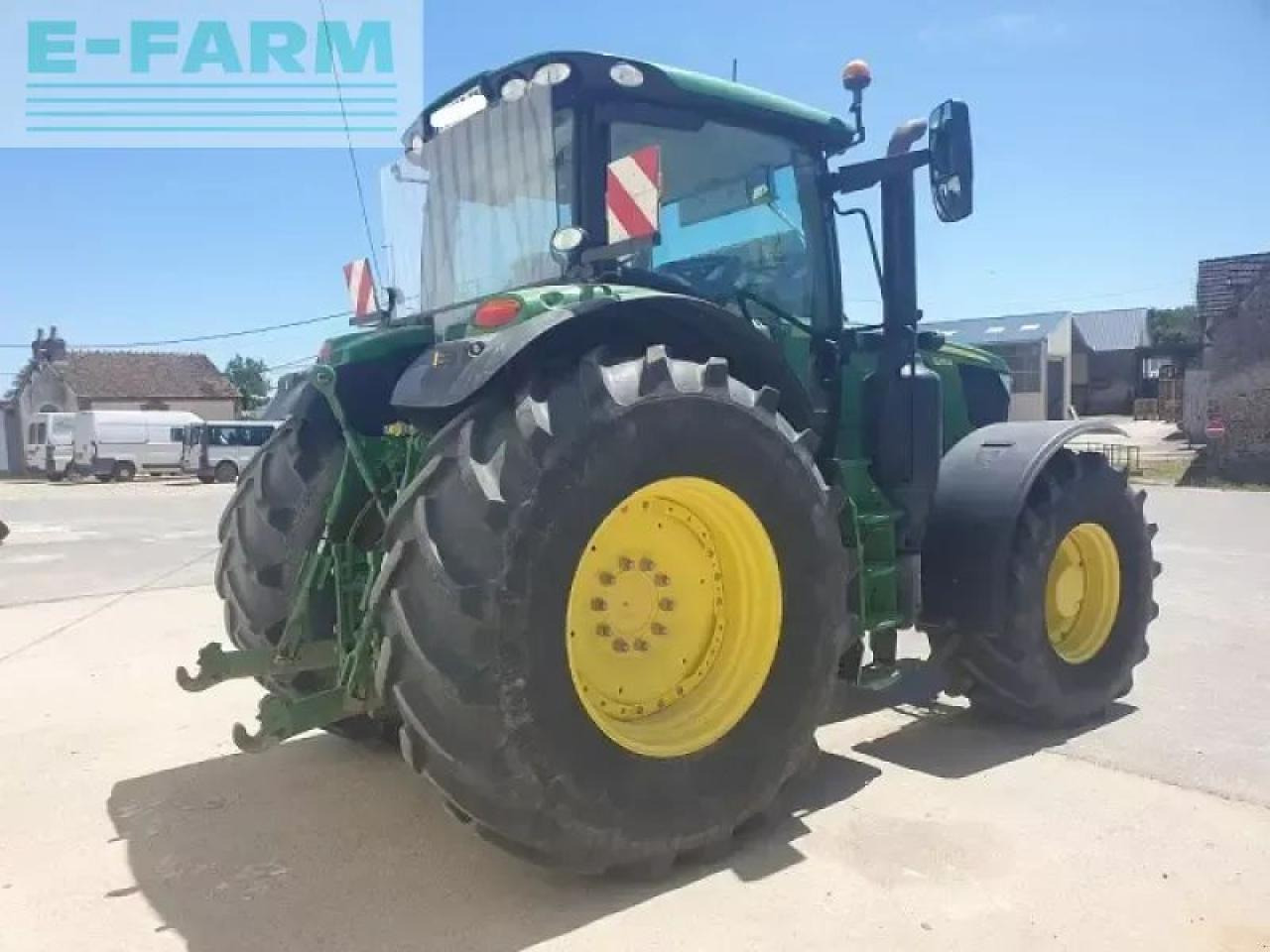 John Deere 6215r - Τρακτέρ: φωτογραφία 2 John Deere 6215r - Τρακτέρ: φωτογραφία 2