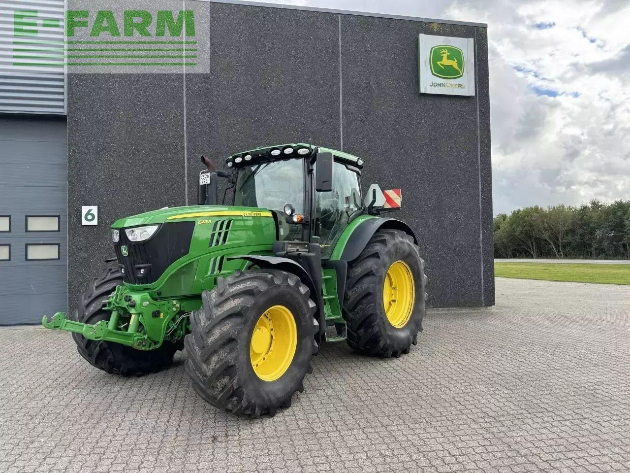 John Deere 6215r - Τρακτέρ: φωτογραφία 1 John Deere 6215r - Τρακτέρ: φωτογραφία 1