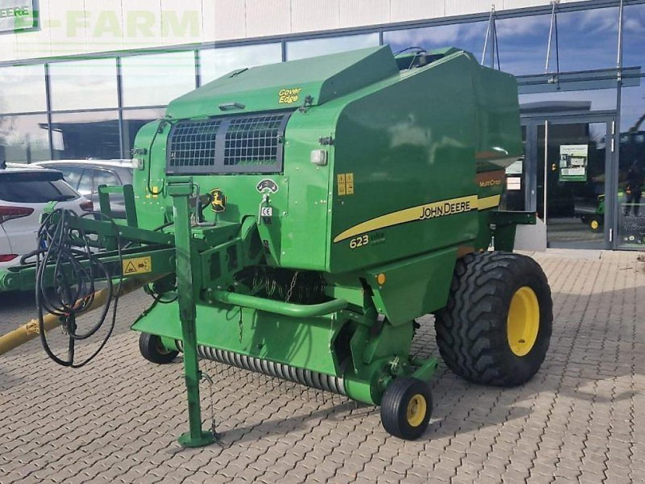 John Deere 623 multicrop - Χορτοδετική μηχανή τετράγωνες μπάλες: φωτογραφία 1 John Deere 623 multicrop - Χορτοδετική μηχανή τετράγωνες μπάλες: φωτογραφία 1