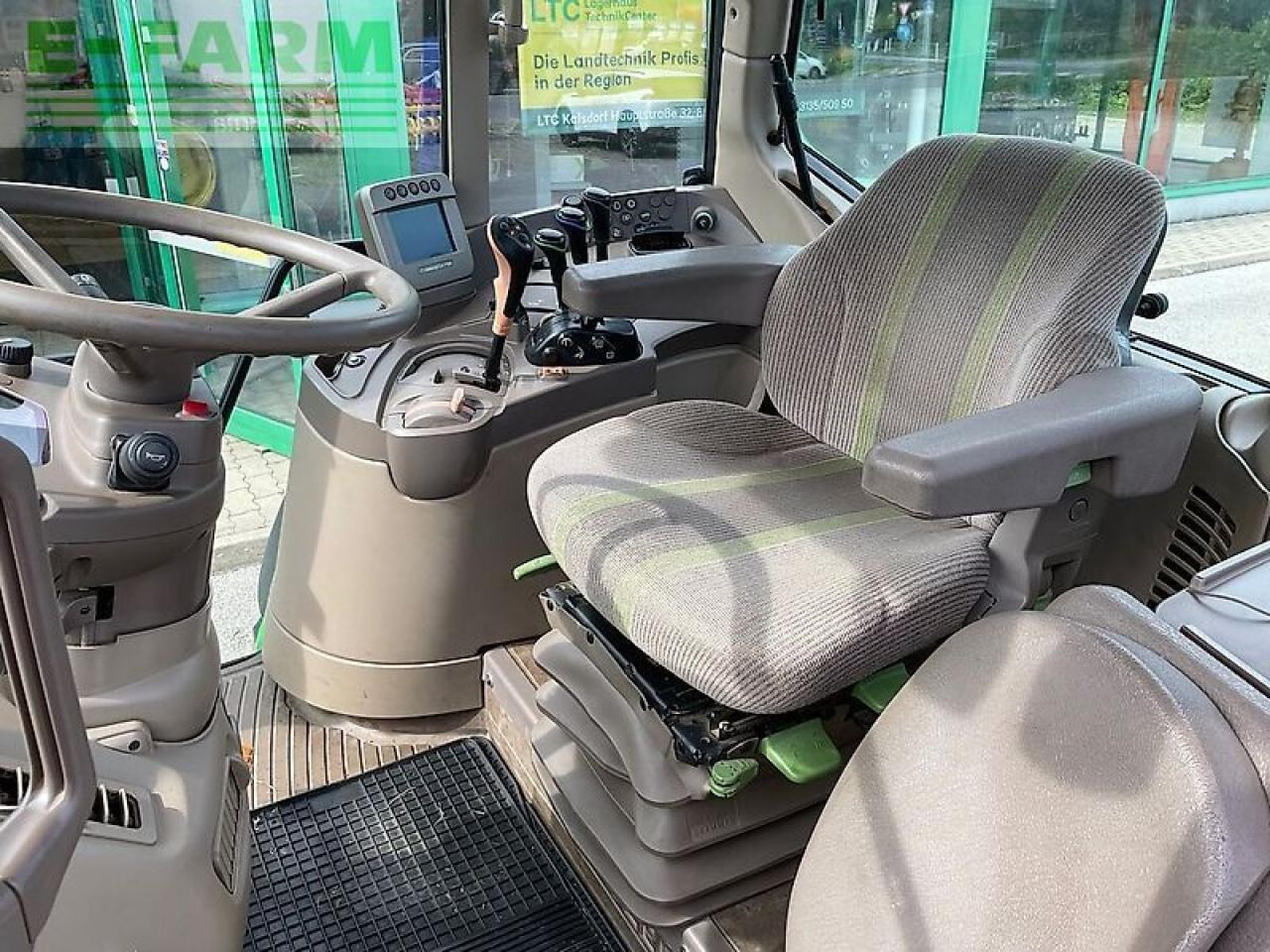 John Deere 6230 premium - Τρακτέρ: φωτογραφία 5 John Deere 6230 premium - Τρακτέρ: φωτογραφία 5