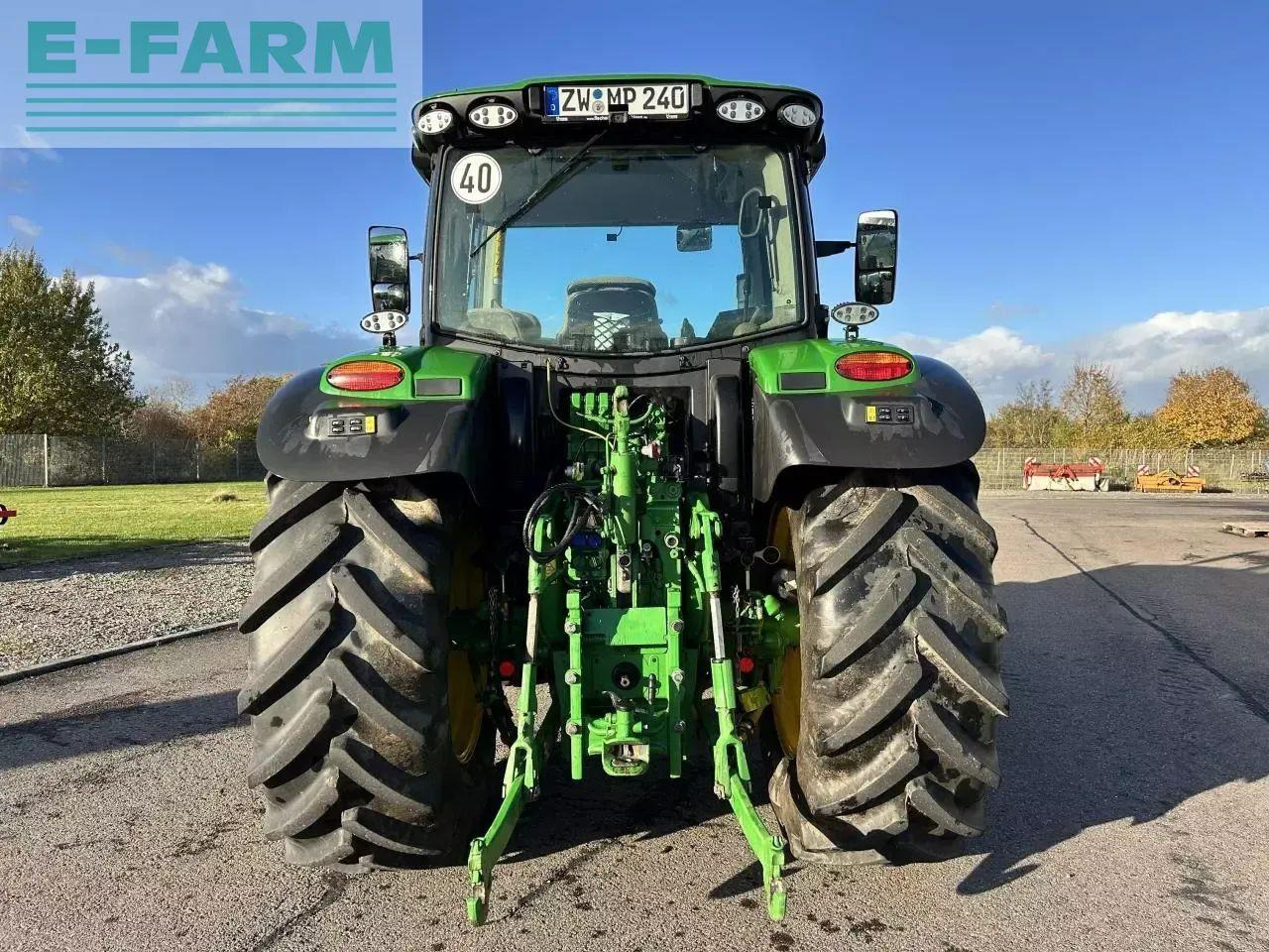 John Deere 6r 130 - Τρακτέρ: φωτογραφία 4 John Deere 6r 130 - Τρακτέρ: φωτογραφία 4