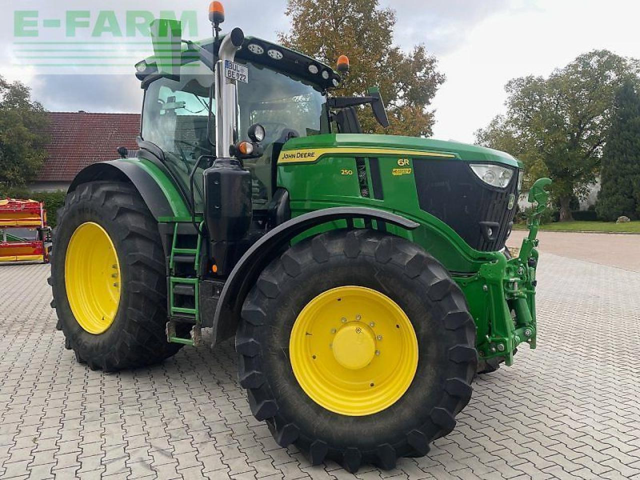 John Deere 6r 250 - Τρακτέρ: φωτογραφία 2 John Deere 6r 250 - Τρακτέρ: φωτογραφία 2
