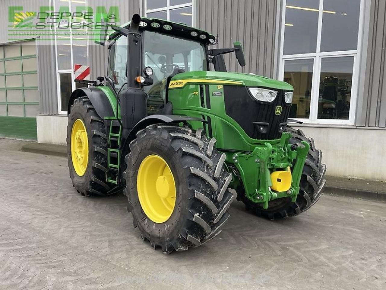 John Deere 6r 250 - Τρακτέρ: φωτογραφία 5 John Deere 6r 250 - Τρακτέρ: φωτογραφία 5