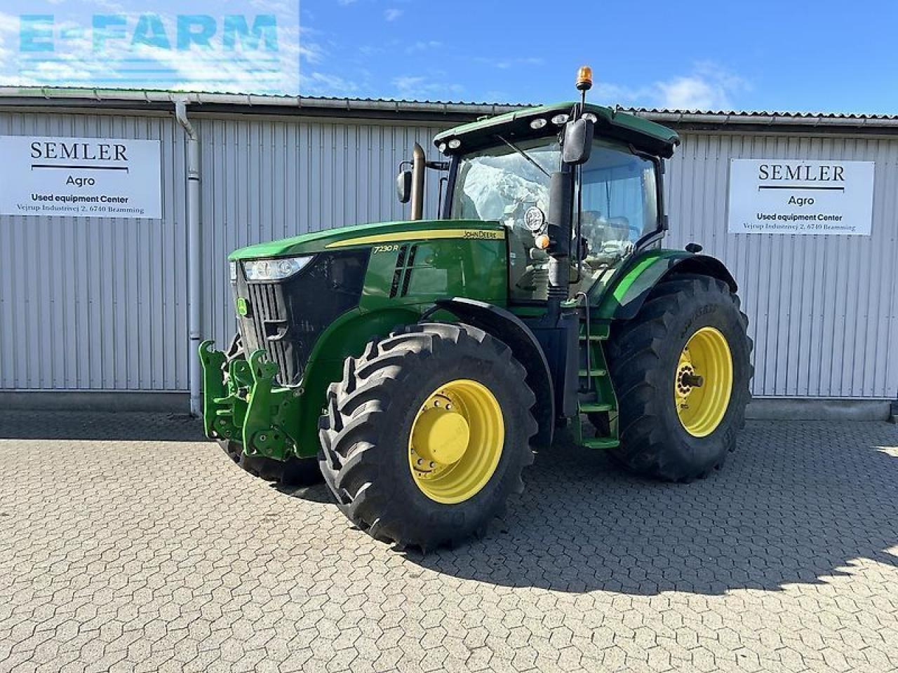 John Deere 7230r - Τρακτέρ: φωτογραφία 1 John Deere 7230r - Τρακτέρ: φωτογραφία 1
