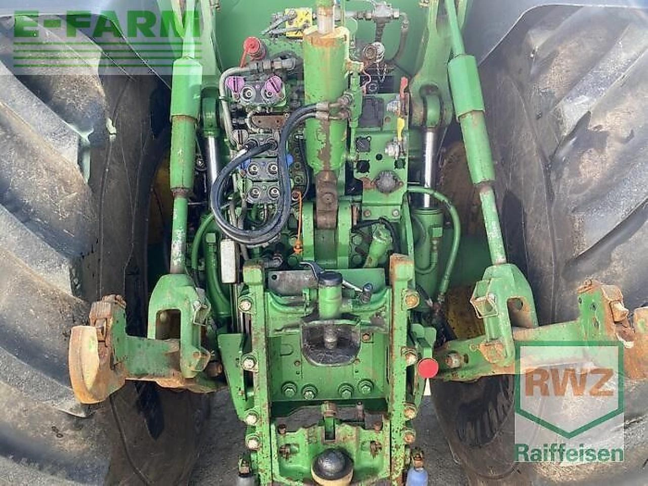 John Deere 7230r - Τρακτέρ: φωτογραφία 4 John Deere 7230r - Τρακτέρ: φωτογραφία 4