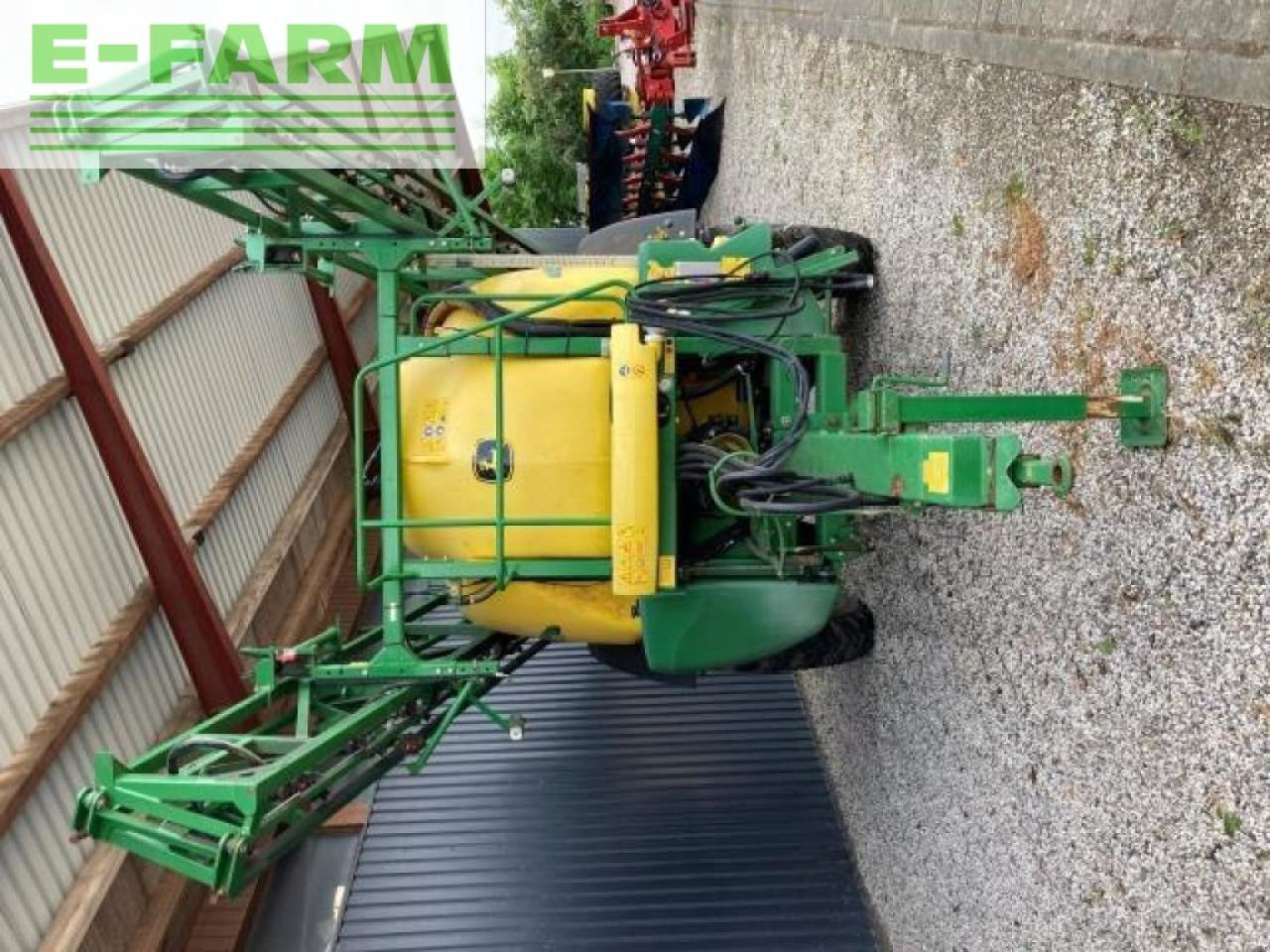 John Deere 740/24 - Συρόμενο ψεκαστικό: φωτογραφία 3 John Deere 740/24 - Συρόμενο ψεκαστικό: φωτογραφία 3