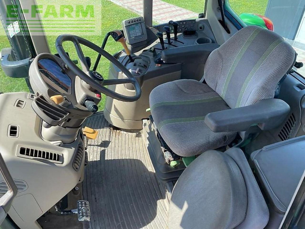 Τρακτέρ John Deere 7430: φωτογραφία 8 Τρακτέρ John Deere 7430: φωτογραφία 8