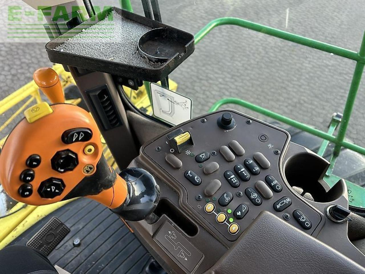 John Deere 7700 - Τρακτέρ: φωτογραφία 3 John Deere 7700 - Τρακτέρ: φωτογραφία 3
