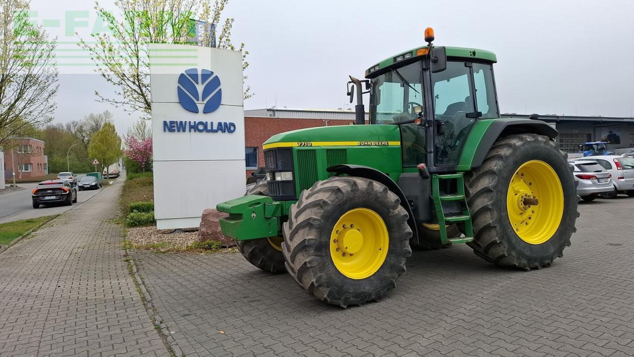 John Deere 7710 powerquad - Τρακτέρ: φωτογραφία 1 John Deere 7710 powerquad - Τρακτέρ: φωτογραφία 1