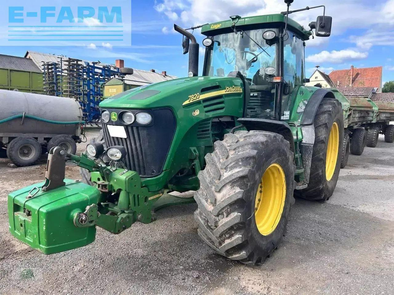 John Deere 7820 - Τρακτέρ: φωτογραφία 1 John Deere 7820 - Τρακτέρ: φωτογραφία 1