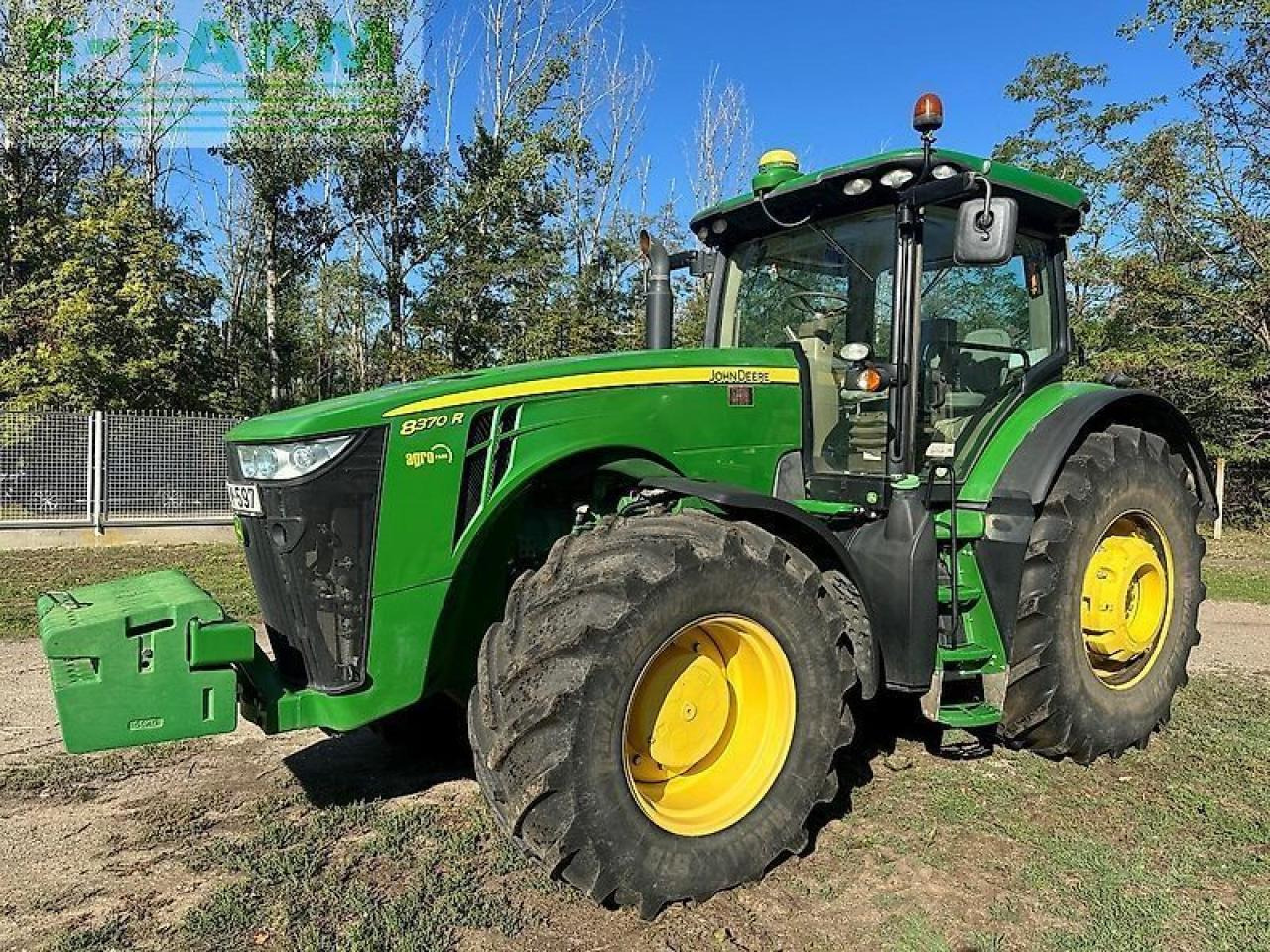 John Deere 8370r - Τρακτέρ: φωτογραφία 1 John Deere 8370r - Τρακτέρ: φωτογραφία 1