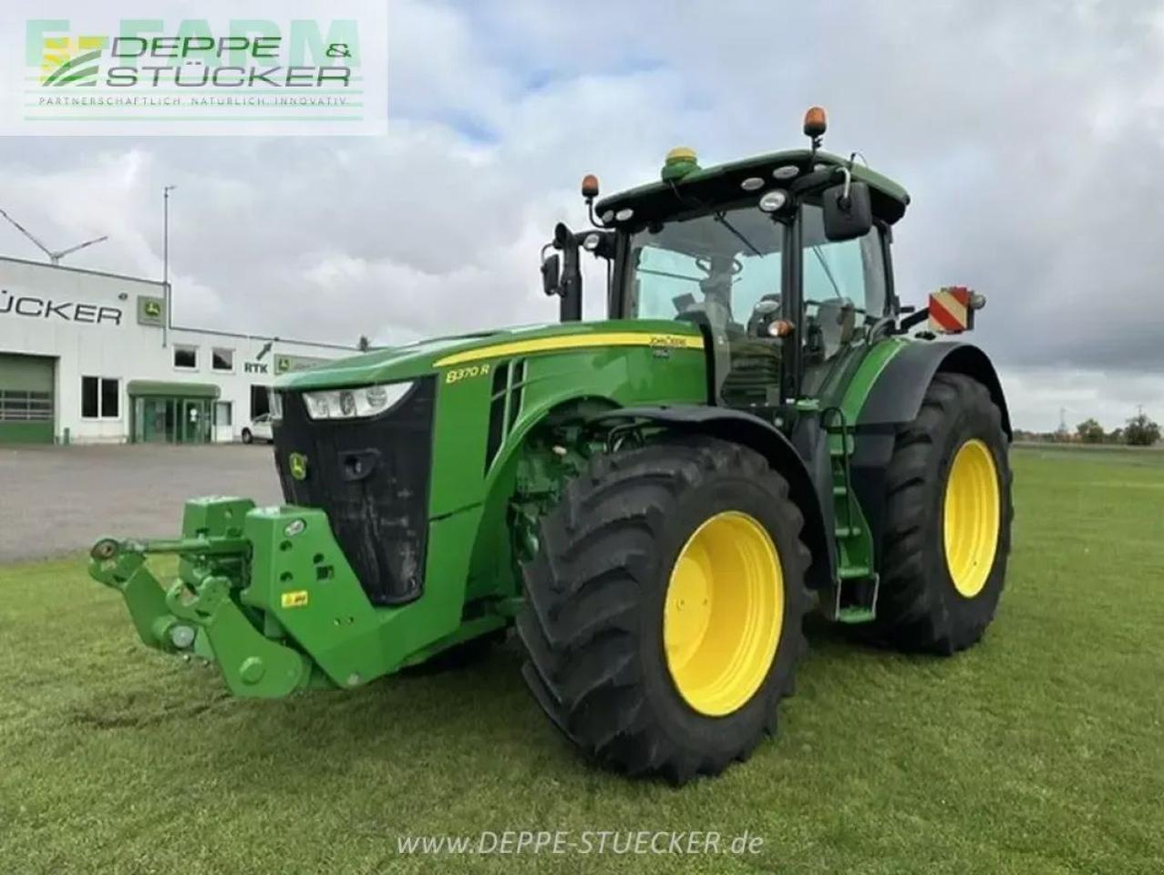John Deere 8370r - Τρακτέρ: φωτογραφία 1 John Deere 8370r - Τρακτέρ: φωτογραφία 1