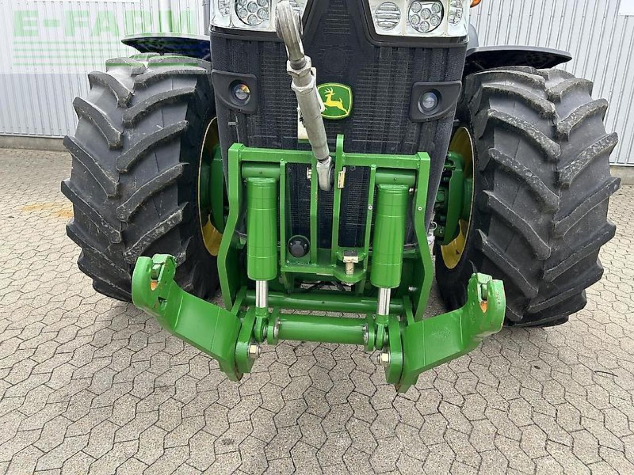 John Deere 8370r - Τρακτέρ: φωτογραφία 5 John Deere 8370r - Τρακτέρ: φωτογραφία 5