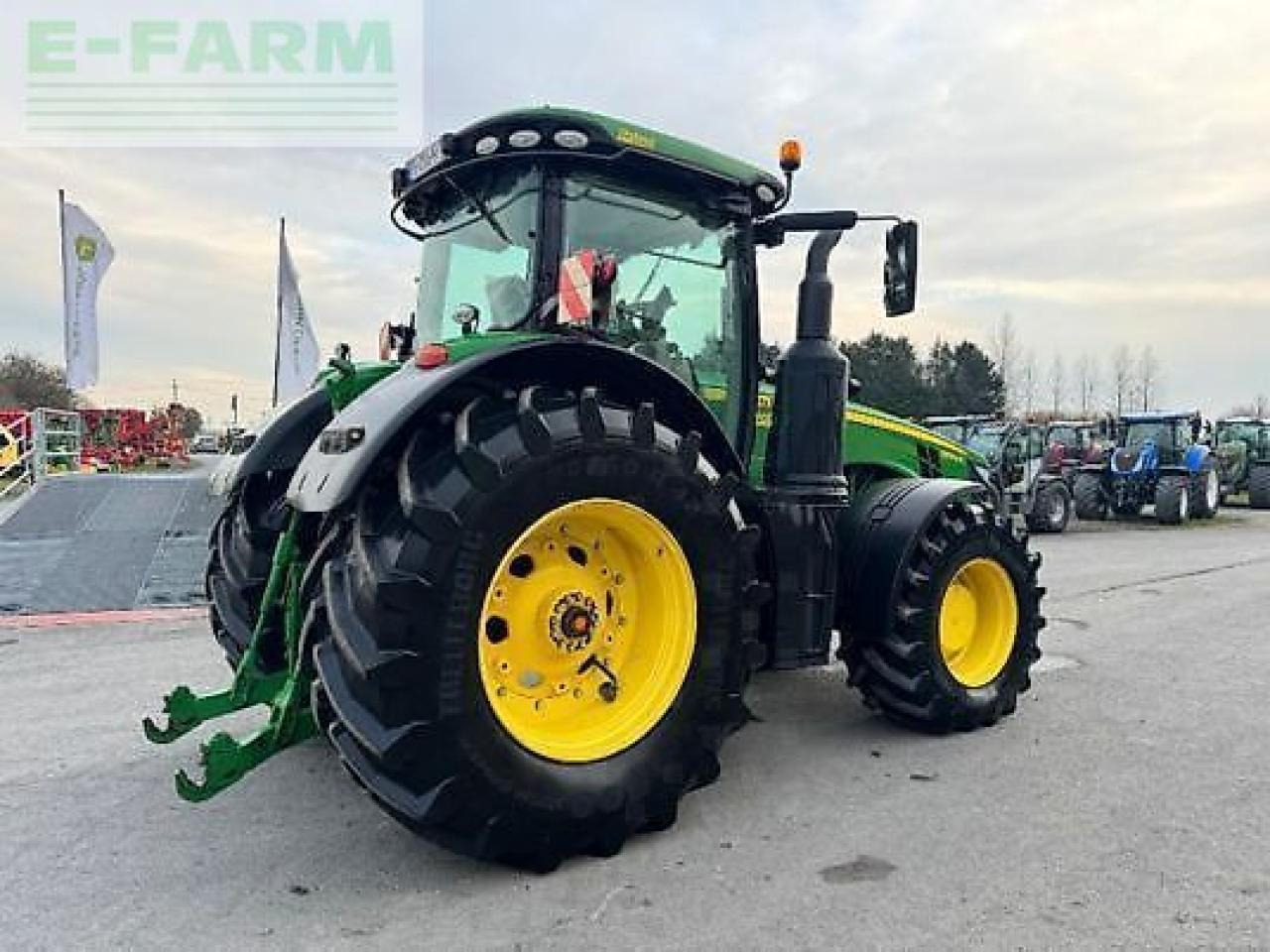 John Deere 8370r - Τρακτέρ: φωτογραφία 4 John Deere 8370r - Τρακτέρ: φωτογραφία 4