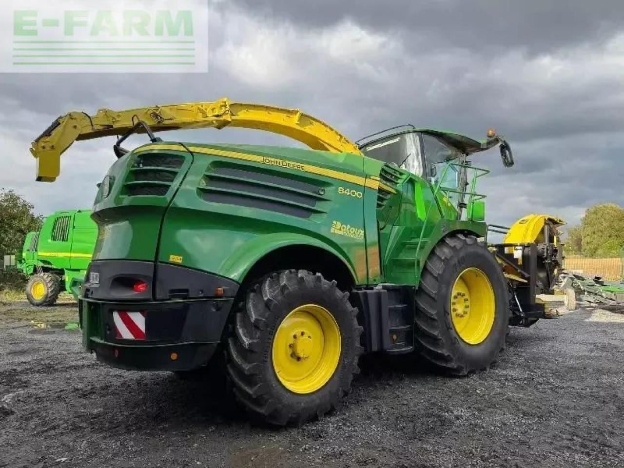John Deere 8400 - Ενσιρωτική μηχανή: φωτογραφία 5 John Deere 8400 - Ενσιρωτική μηχανή: φωτογραφία 5
