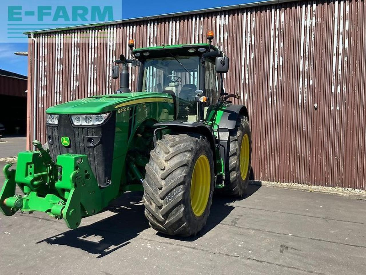 John Deere 8400r - Τρακτέρ: φωτογραφία 1 John Deere 8400r - Τρακτέρ: φωτογραφία 1