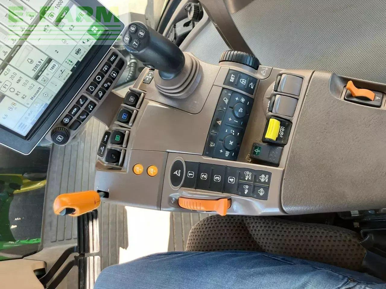 John Deere 8400r - Τρακτέρ: φωτογραφία 5 John Deere 8400r - Τρακτέρ: φωτογραφία 5