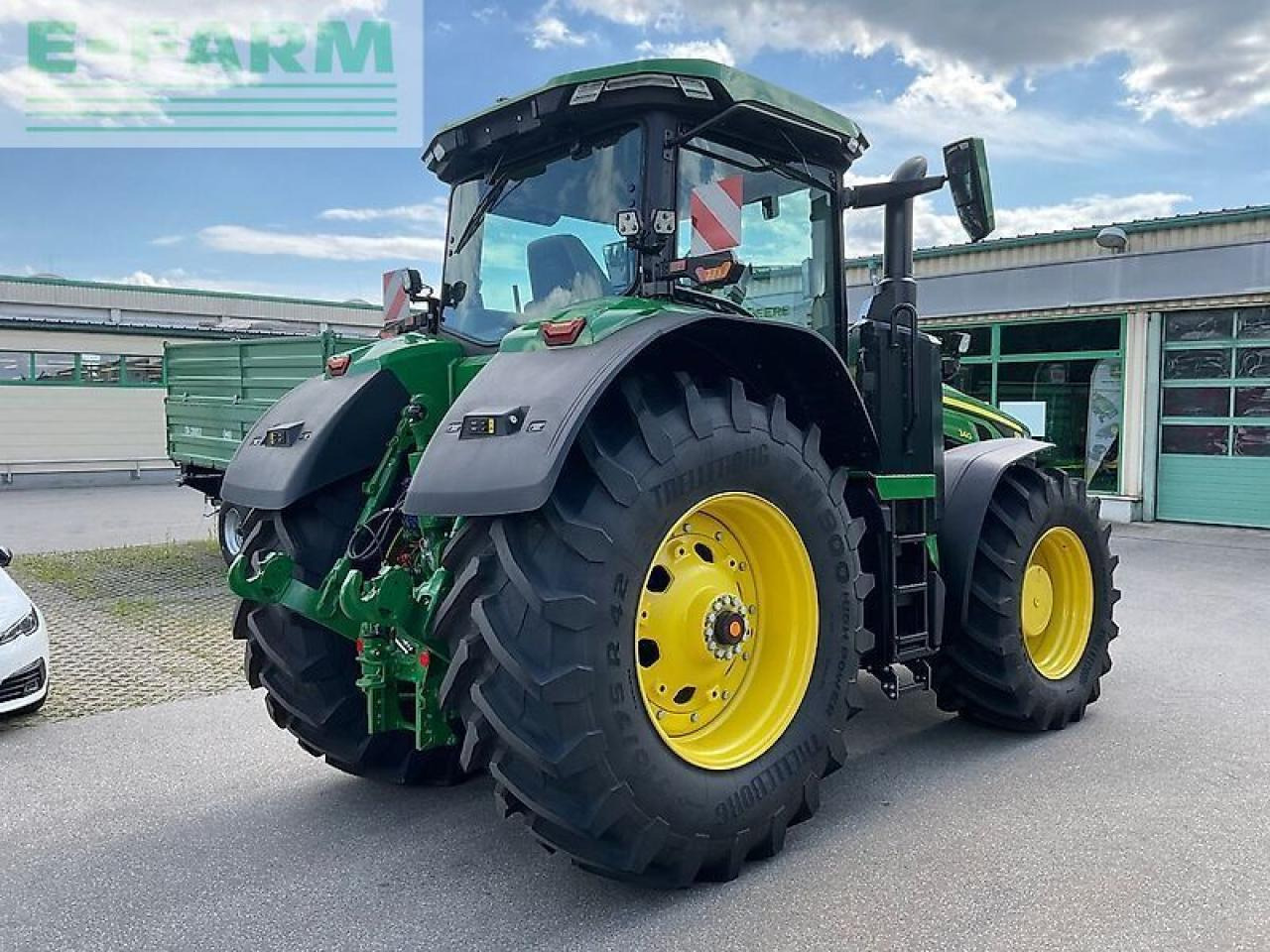 John Deere 8r340 - Τρακτέρ: φωτογραφία 3 John Deere 8r340 - Τρακτέρ: φωτογραφία 3