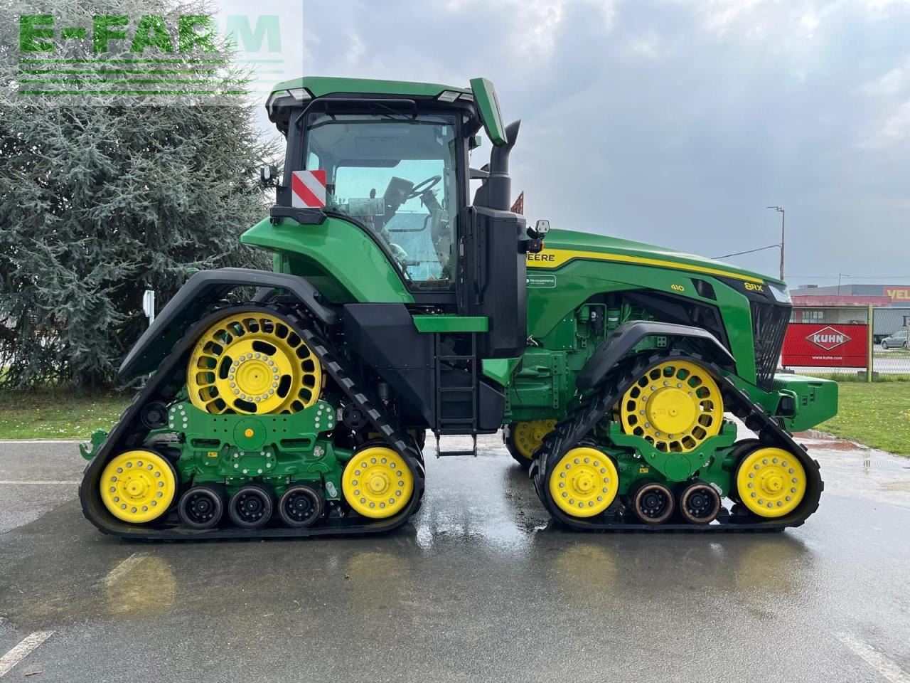 John Deere 8rx410 - Τρακτέρ: φωτογραφία 3 John Deere 8rx410 - Τρακτέρ: φωτογραφία 3