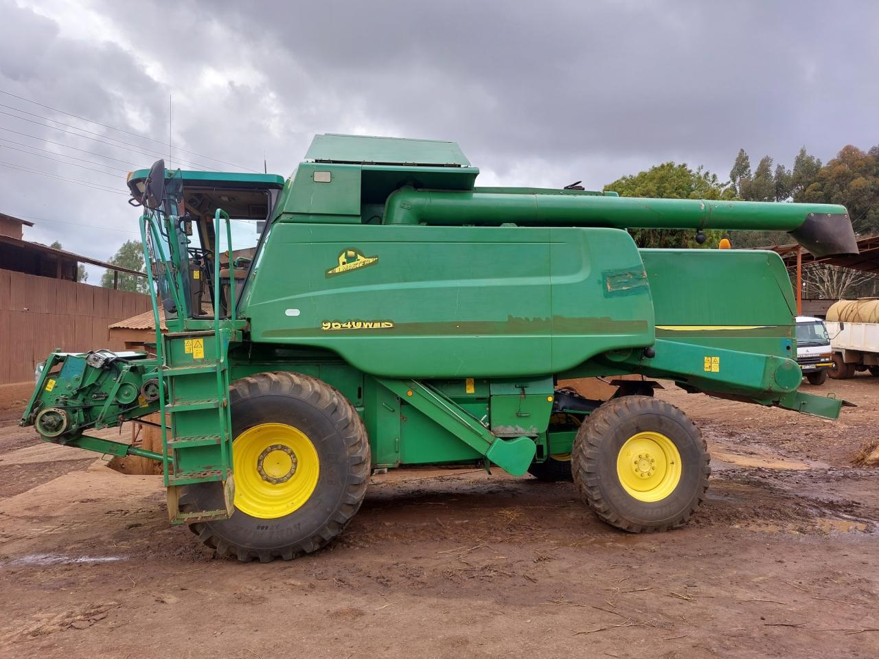 John Deere 9640WTS HillMaster - Θεριζοαλωνιστική μηχανή: φωτογραφία 2 John Deere 9640WTS HillMaster - Θεριζοαλωνιστική μηχανή: φωτογραφία 2