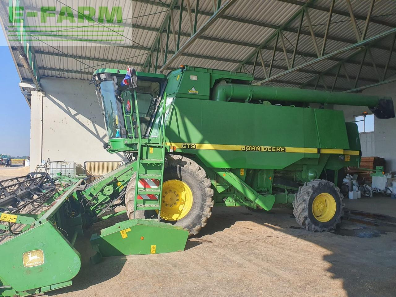 John Deere CTS - Θεριζοαλωνιστική μηχανή: φωτογραφία 1 John Deere CTS - Θεριζοαλωνιστική μηχανή: φωτογραφία 1