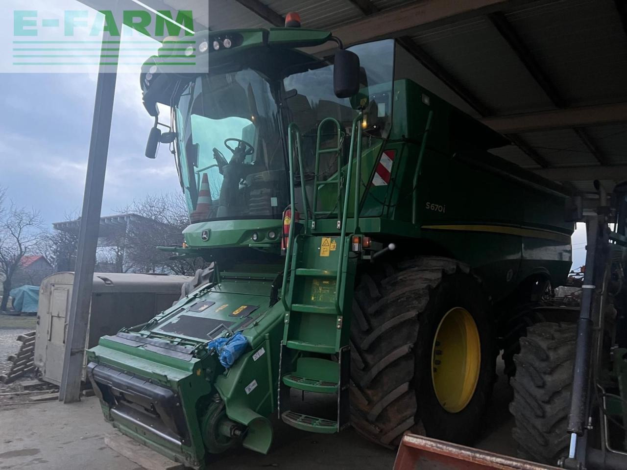 John Deere S670i - Θεριζοαλωνιστική μηχανή: φωτογραφία 2 John Deere S670i - Θεριζοαλωνιστική μηχανή: φωτογραφία 2