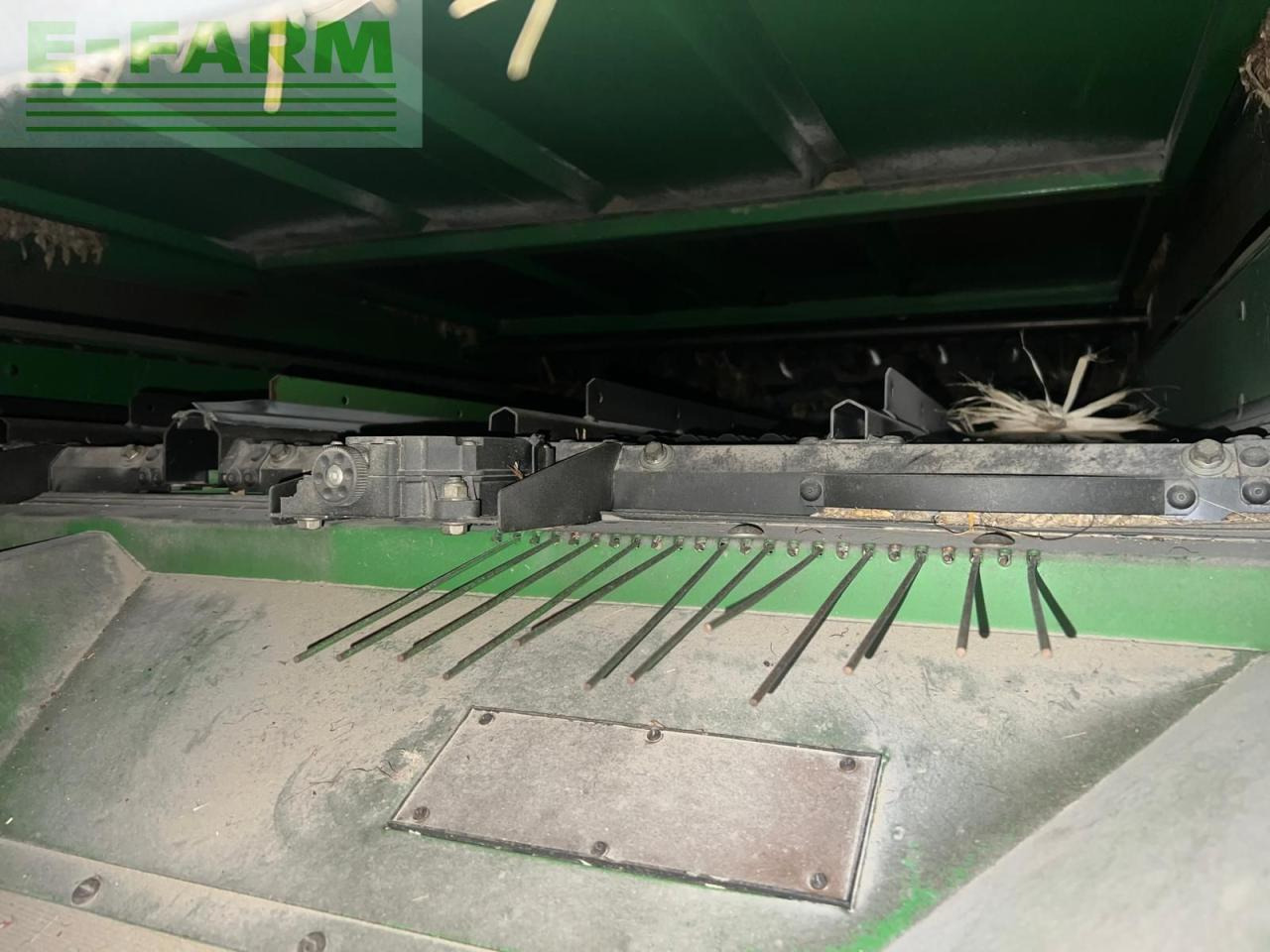 John Deere T670 - Θεριζοαλωνιστική μηχανή: φωτογραφία 5 John Deere T670 - Θεριζοαλωνιστική μηχανή: φωτογραφία 5