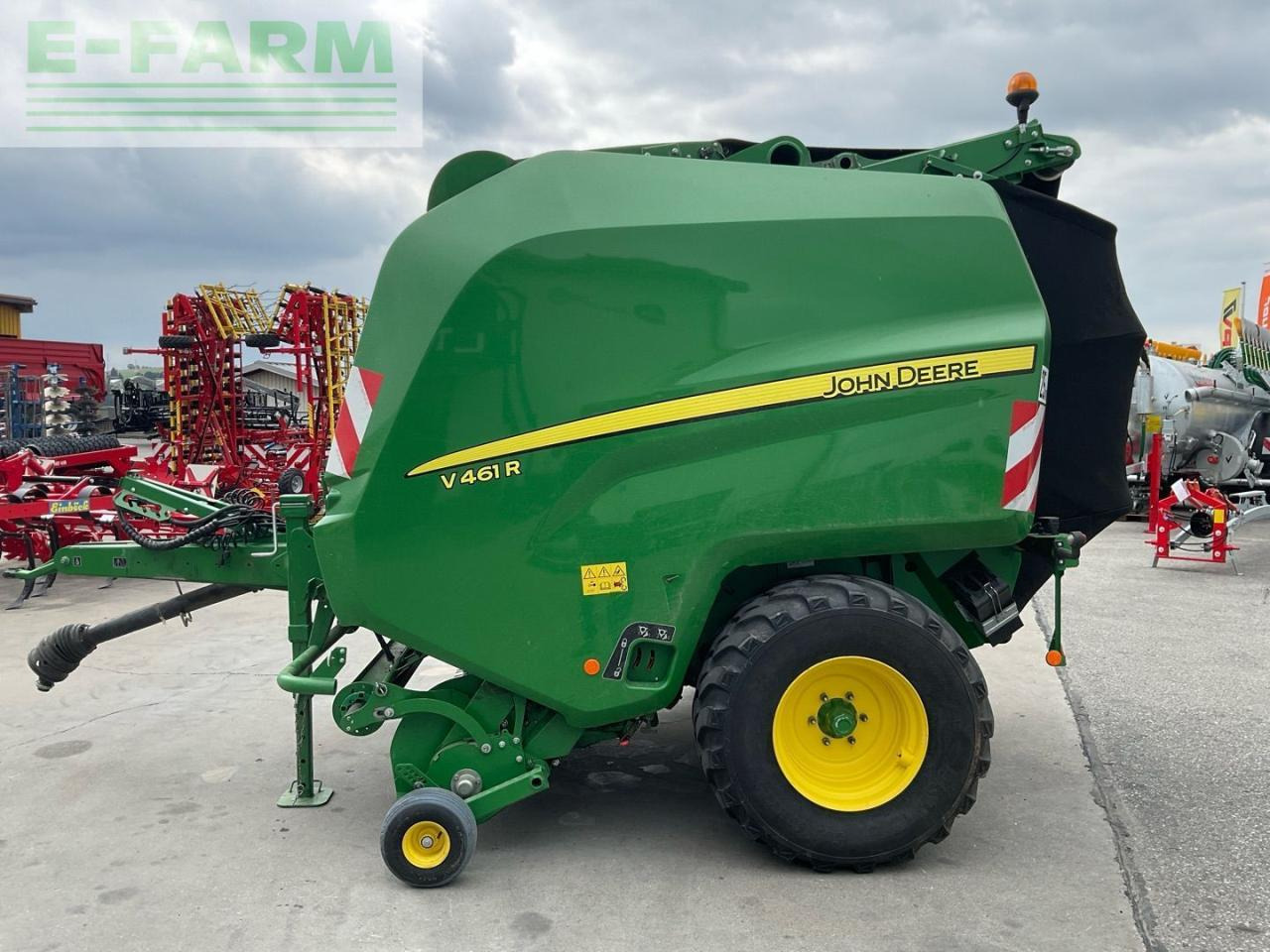 John Deere V461R - Χορτοδετική μηχανή τετράγωνες μπάλες: φωτογραφία 2 John Deere V461R - Χορτοδετική μηχανή τετράγωνες μπάλες: φωτογραφία 2