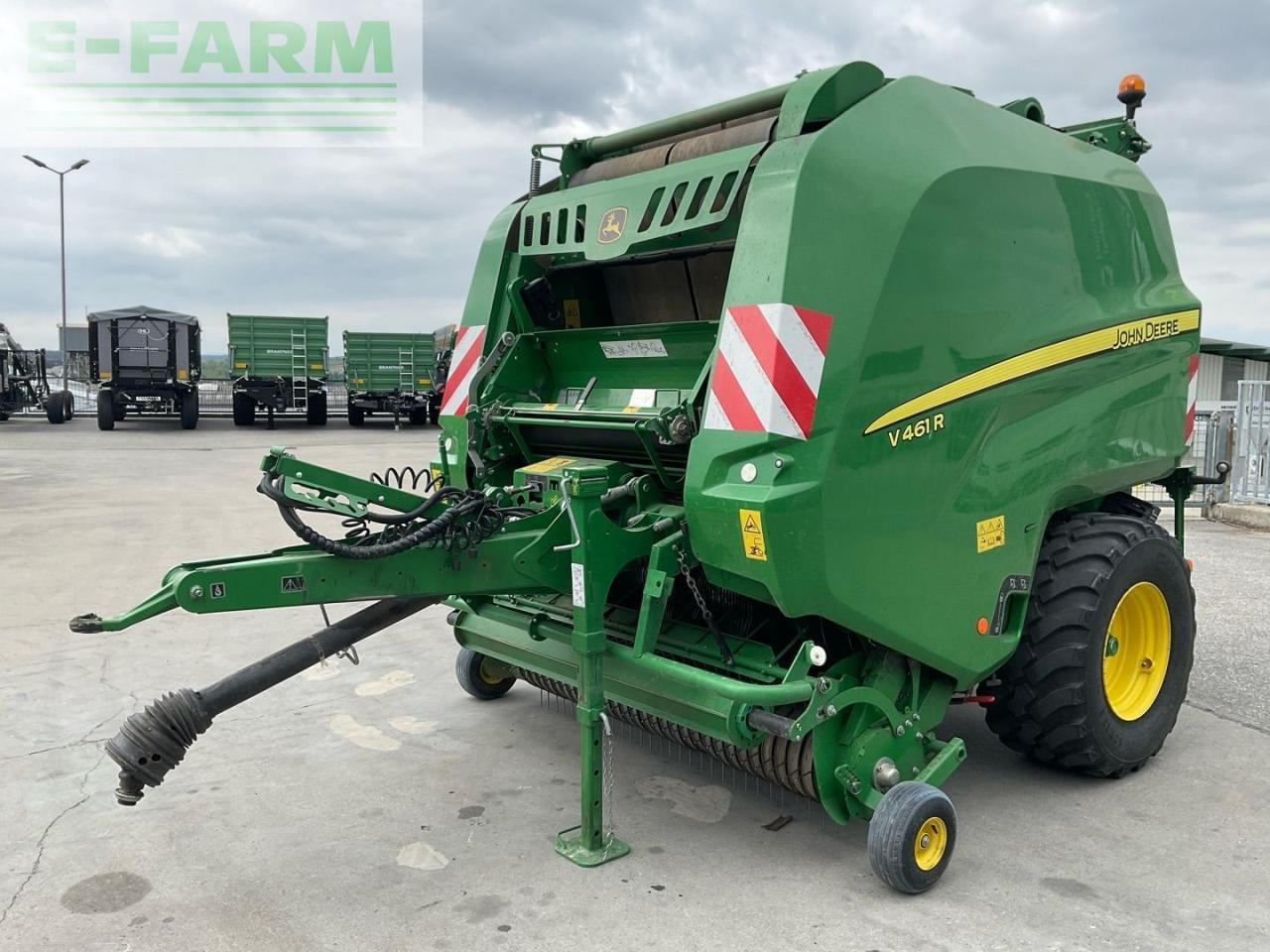 John Deere V461R - Χορτοδετική μηχανή τετράγωνες μπάλες: φωτογραφία 1 John Deere V461R - Χορτοδετική μηχανή τετράγωνες μπάλες: φωτογραφία 1