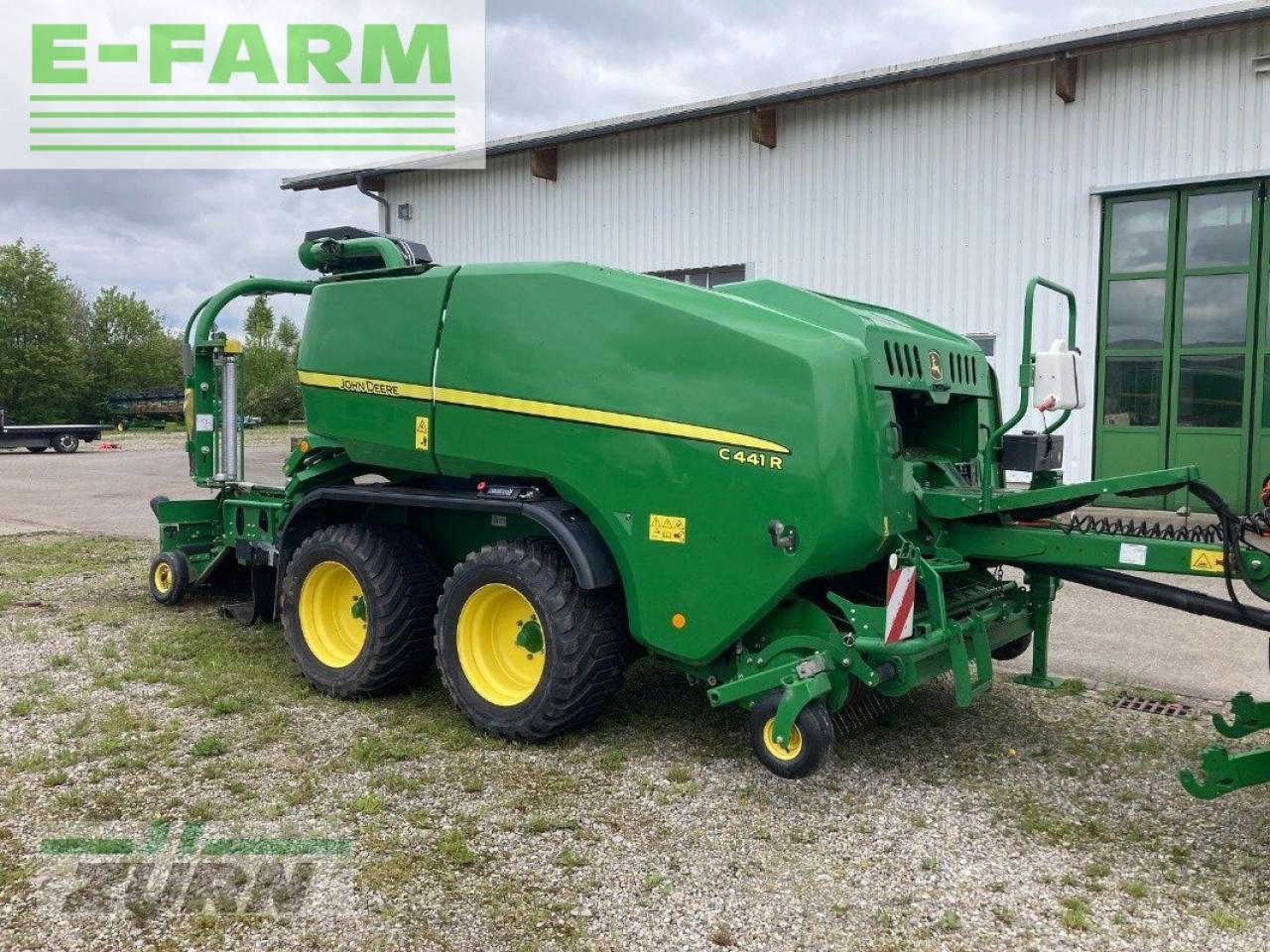 John Deere c441r - Χορτοδετική μηχανή τετράγωνες μπάλες: φωτογραφία 1 John Deere c441r - Χορτοδετική μηχανή τετράγωνες μπάλες: φωτογραφία 1