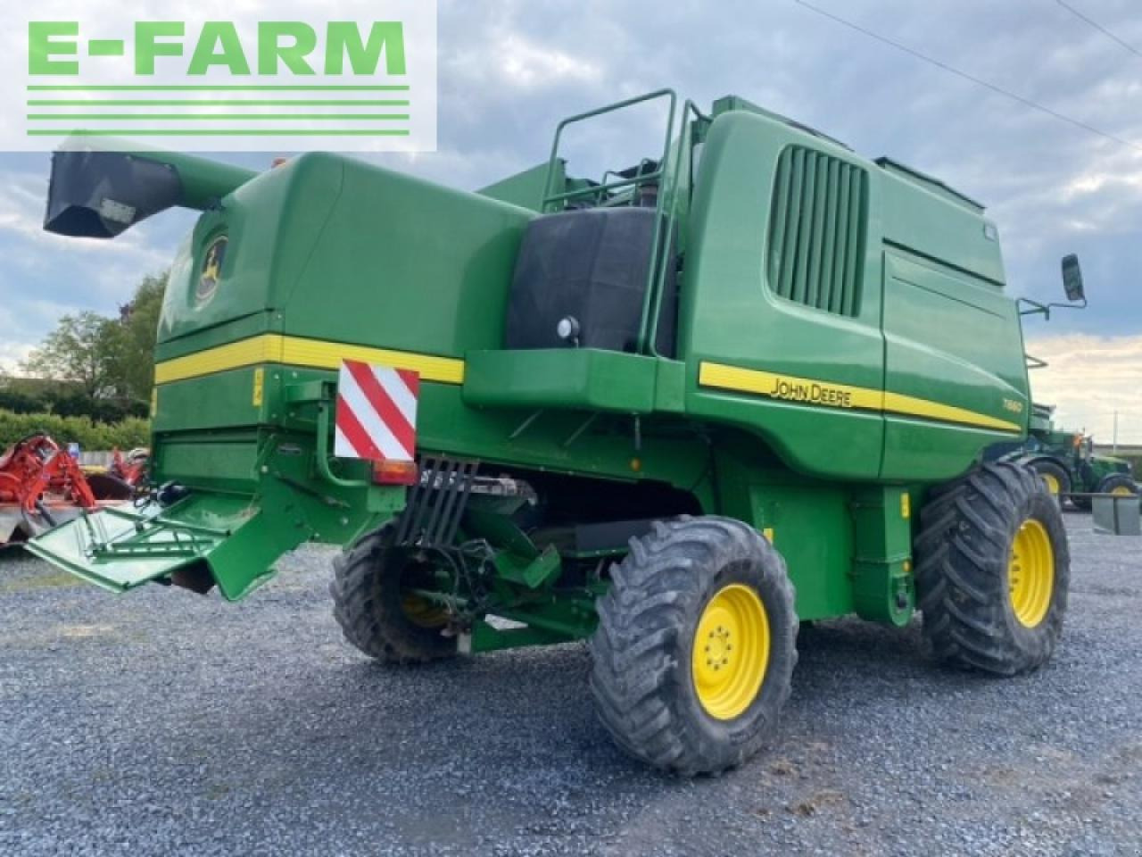 John Deere t660 - Θεριζοαλωνιστική μηχανή: φωτογραφία 4 John Deere t660 - Θεριζοαλωνιστική μηχανή: φωτογραφία 4