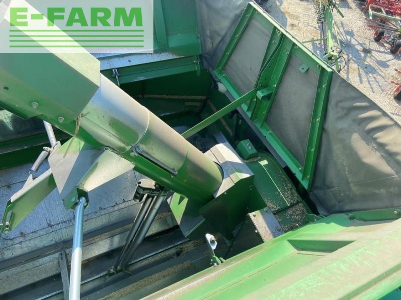 Θεριζοαλωνιστική μηχανή John Deere t660: φωτογραφία 27